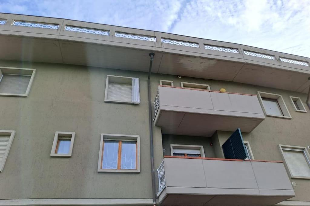Appartamento Rossana - Luni Маринелла-ди-Сарцана Экстерьер фото